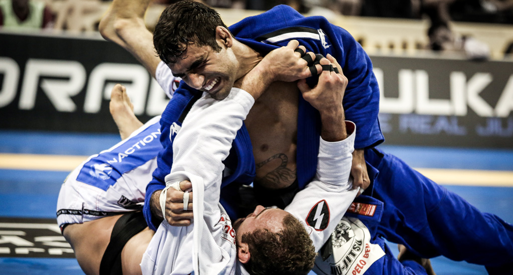 Leandro Lo Breaks 20 YO Record For Most World Titles In Different Weight Classes