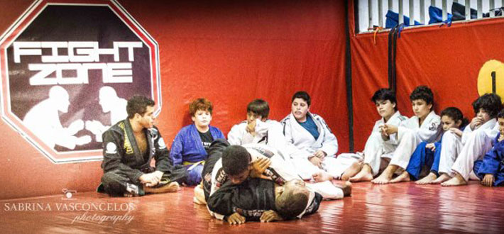 Ricardo Vieira watching over his students at Fight Zone in Rio de Janeiro